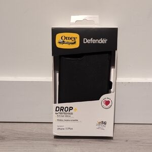 OtterBox Defender Series Black Case for iPhone 15 Plus